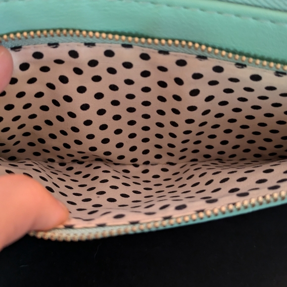 Urban Expressions Mint Crossbody Handbag - Picture 5 of 9